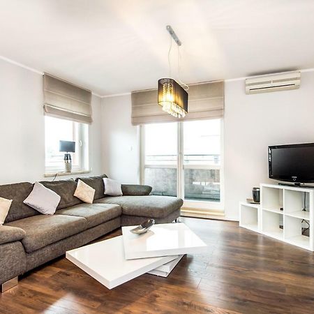 Super-Apartamenty Targi Poznanskie ภายนอก รูปภาพ